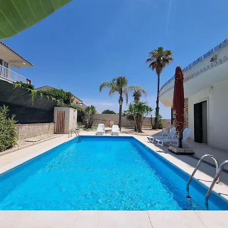 Brezza Di Mare, Con Piscina E Vista Mare Вилла *