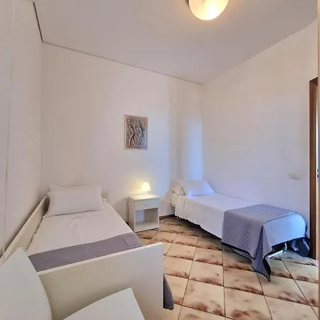 Brezza Di Mare, Con Piscina E Vista Mare Вилла Марина-ди-Рагуза