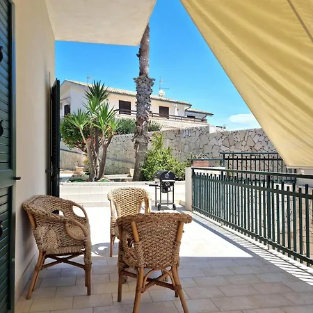 Вилла Brezza Di Mare, Con Piscina E Vista Mare *